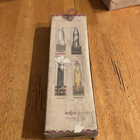 The cat tail - Picture 2 of 2